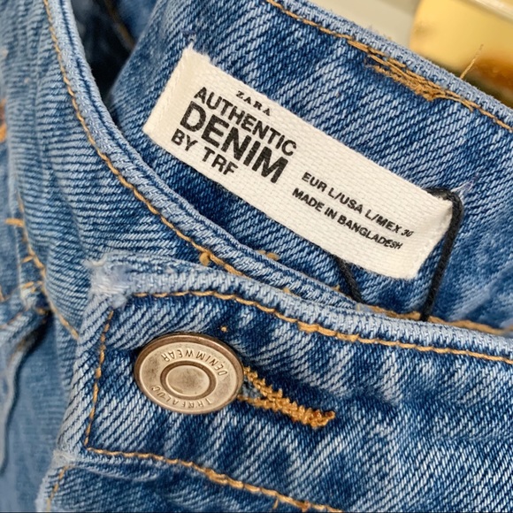 Zara Mid-Rise Denim Skirt. Dark Wash. Frayed Hem. - Picture 4 of 8